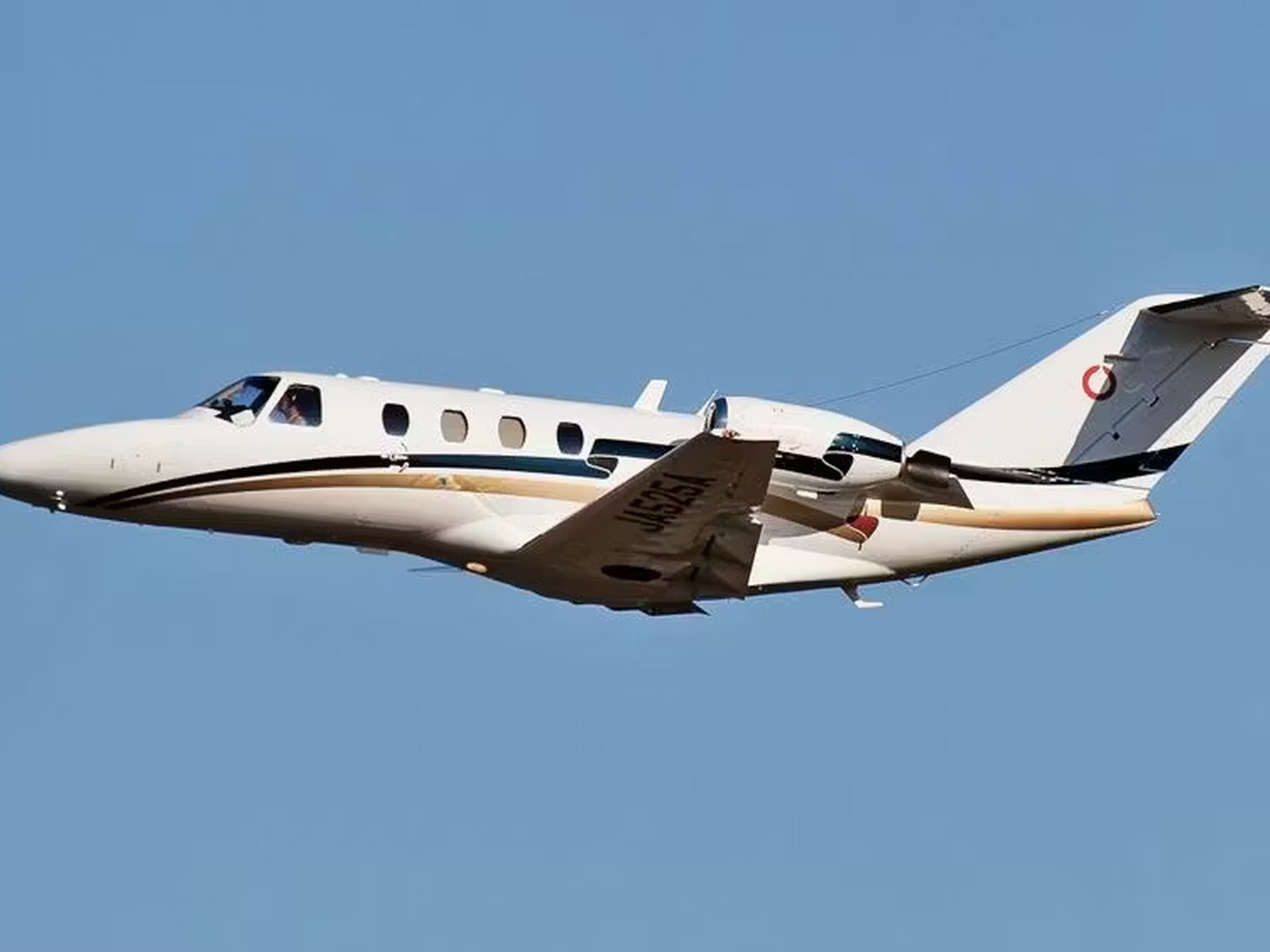 Private jet exterior photo