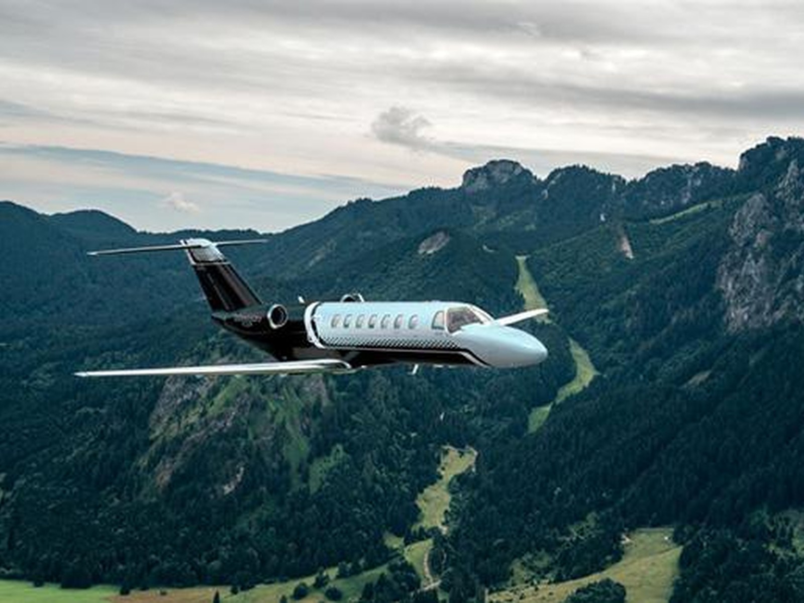 Private jet exterior photo