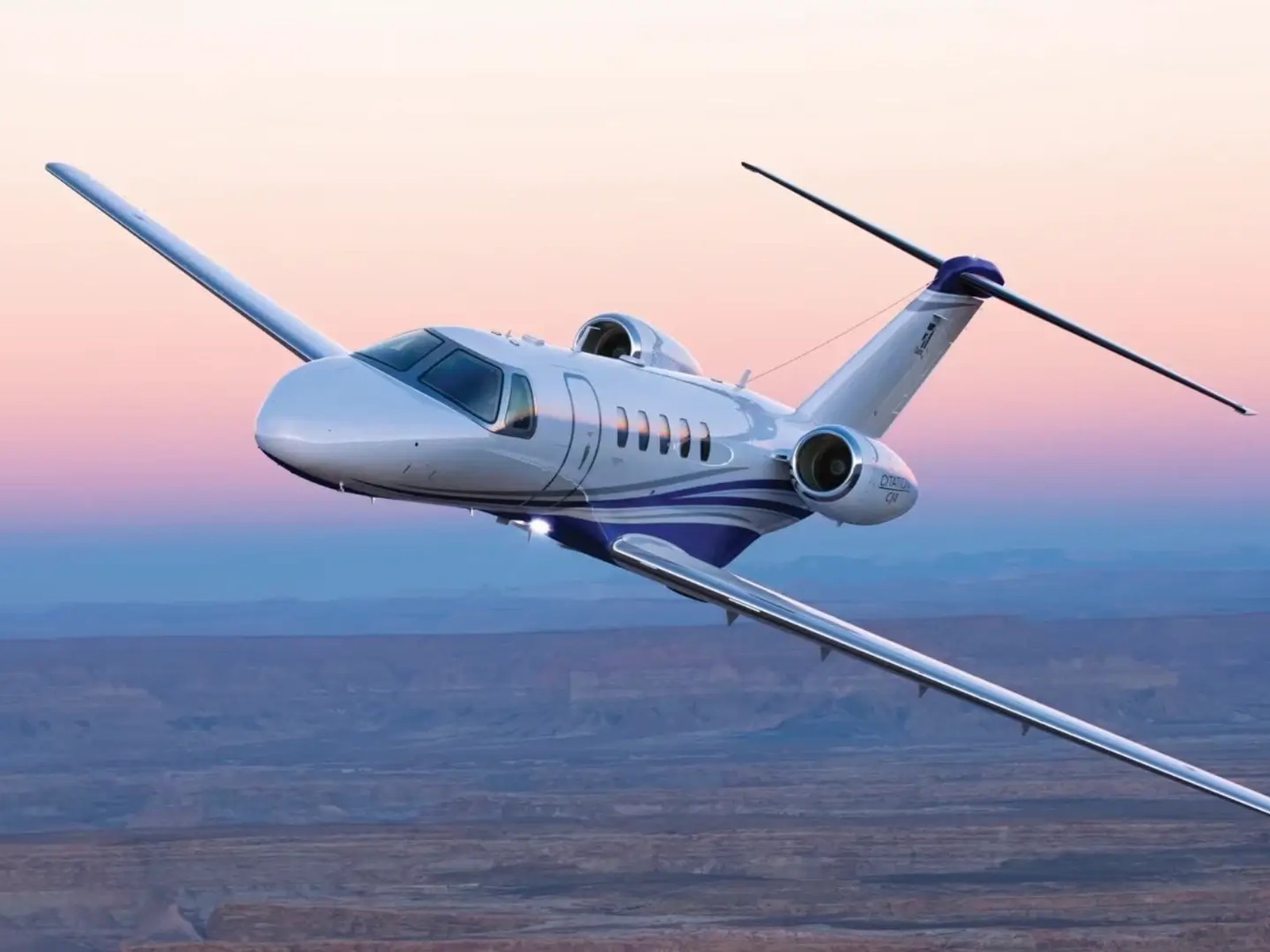 Private jet exterior photo