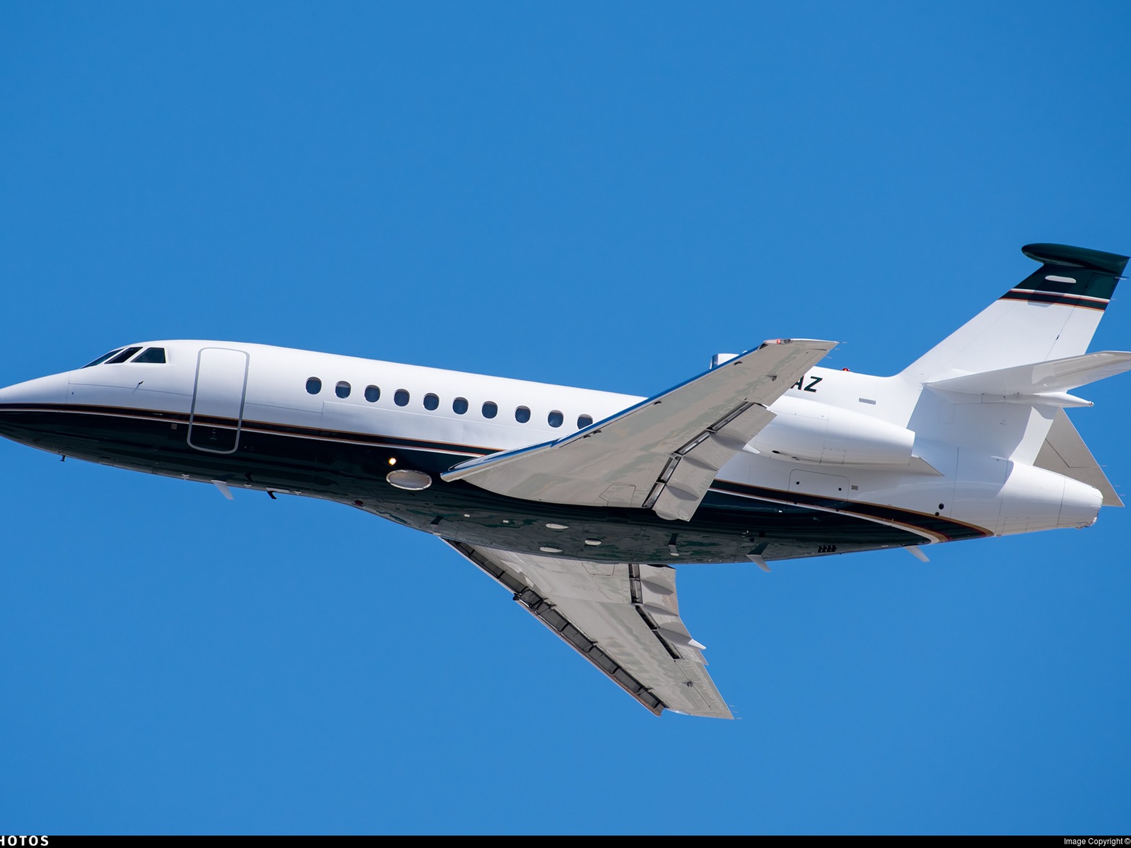 Private jet exterior photo