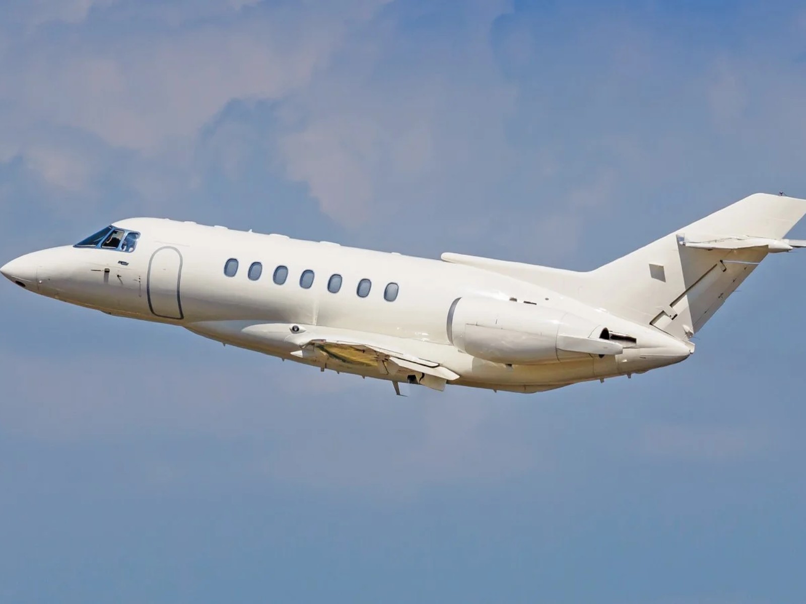 Exterior of Hawker 1000