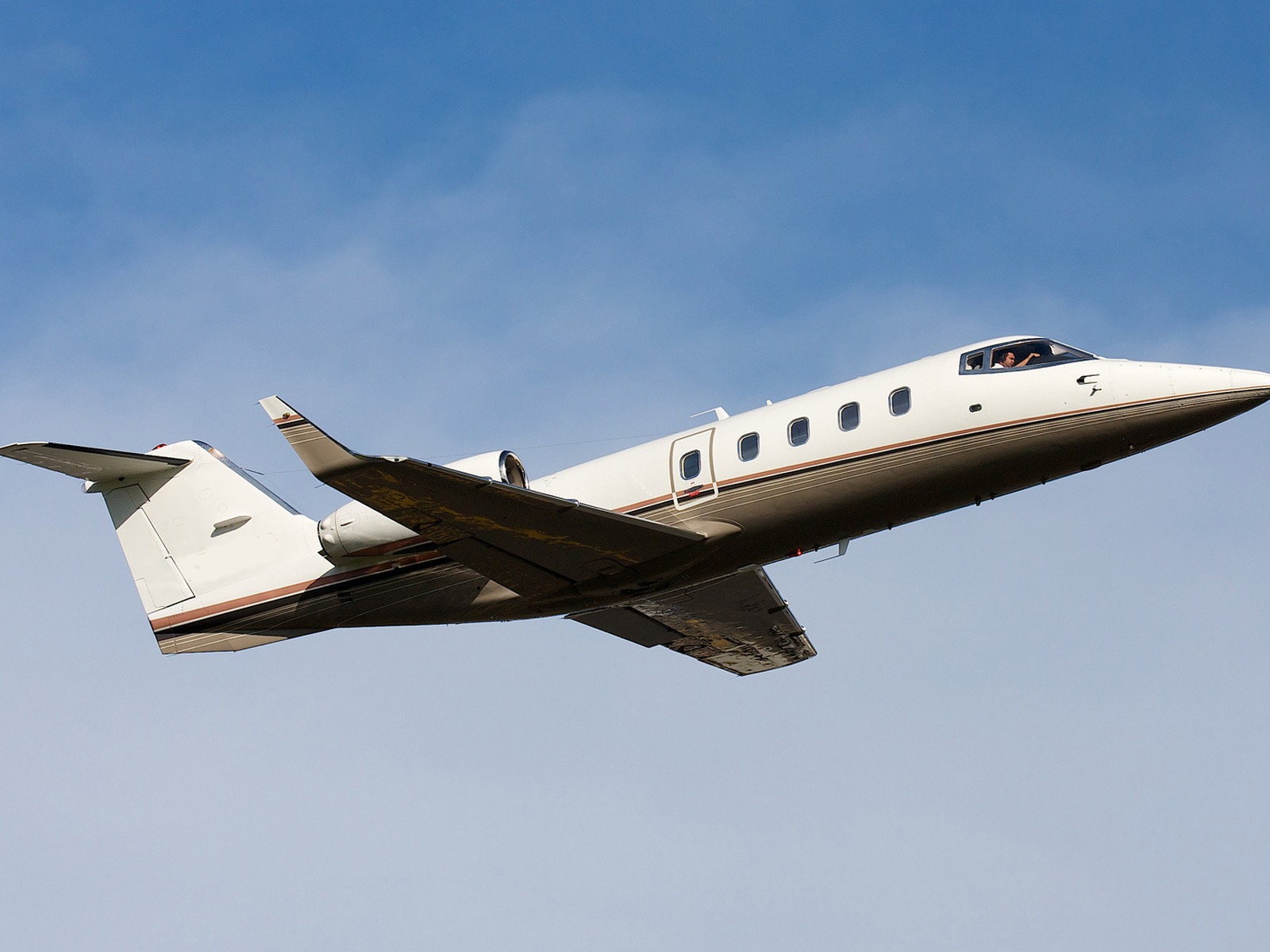 Private jet exterior photo