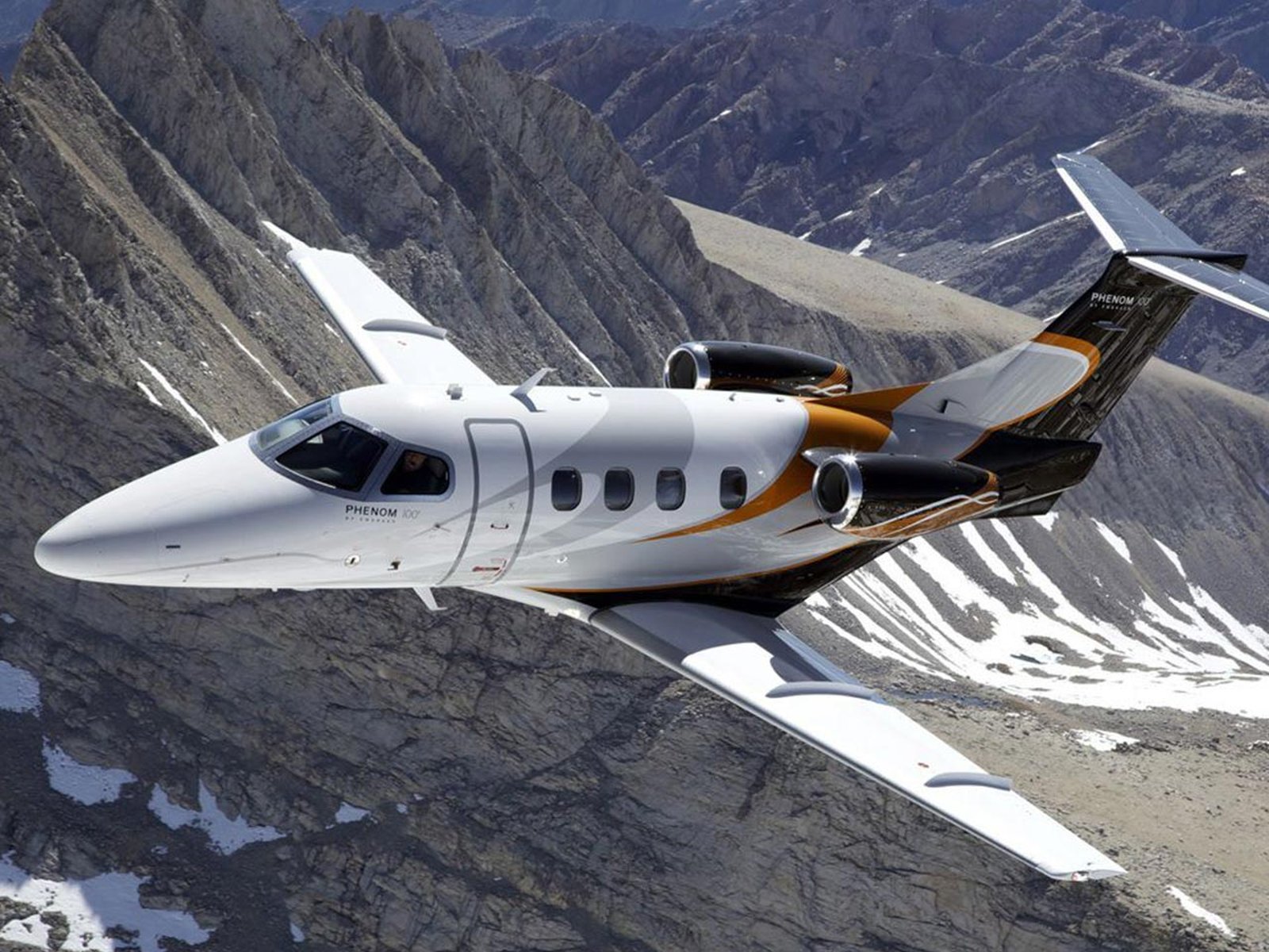 Private jet exterior photo